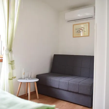 Luka Guest house