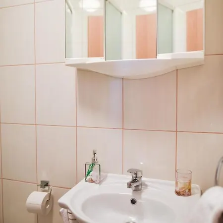 Luka Guest house
